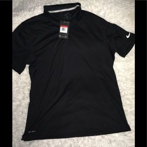 Nike Dri Fit Black Mens Short Sleeves Shirt sz LG